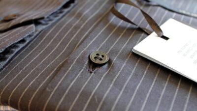 Camisas masculinas atemporais quais modelos nunca saem de moda