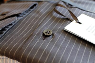 Camisas masculinas atemporais quais modelos nunca saem de moda